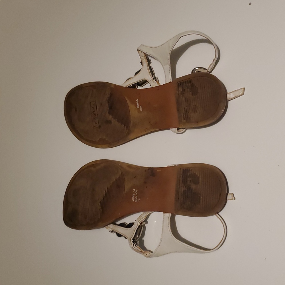 Kelly & Katie White Jewel Sandals - Picture 4 of 7